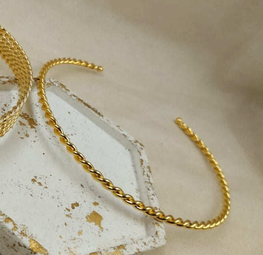 Roma Choker